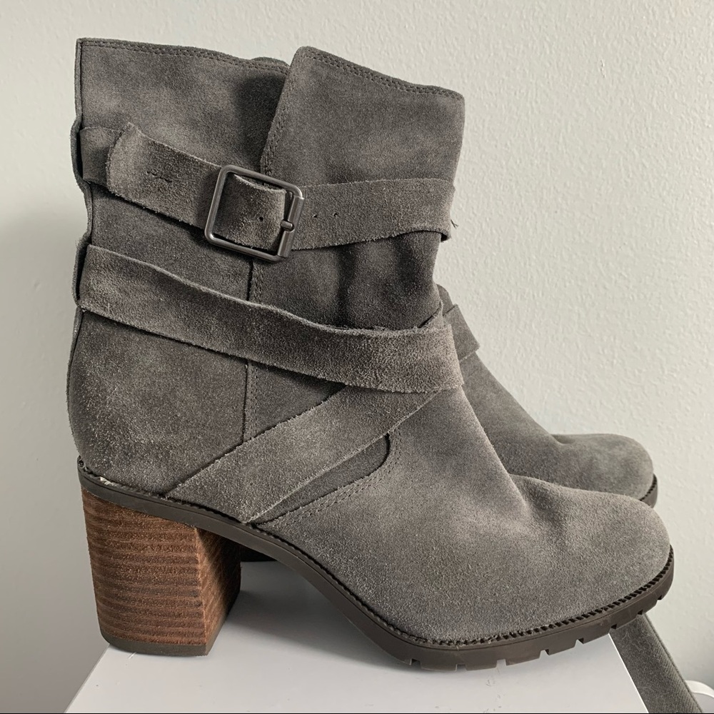 Clark’s heeled suede boots